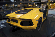 Lamborghini Aventador au 1/18