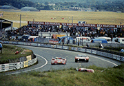 Alfa Roméo 33 TT 3 - Rolf Stommelen / Nanni Galli - Abandon doublant une Panthera