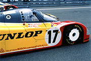 Porsche 962 C - Derek Bell / Hans Joachim Stuk / Klaus Ludwig - 2ème