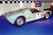 Ford GT40 - Réplique ??